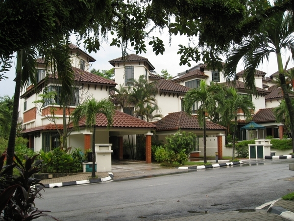 JELUTONG VILLAS
